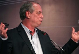 Ciro chama Bolsonaro de nazista filho da p*** durante discurso