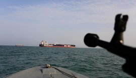 Petróleo ultrapassa US$ 100 com agravamento de conflitos no Oriente Médio