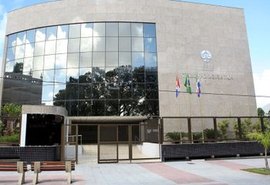 Judiciário suspende atividades na capital nesta segunda-feira (26)