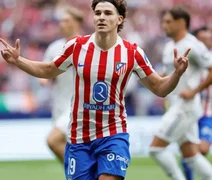 Atlético de Madrid descarta negociar Julián Álvarez com Barcelona
