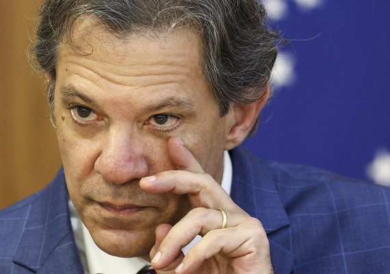 Reforma tributária vai diminuir gastos dos mais pobres e da classe média