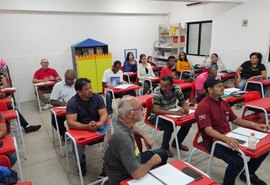 Educação oferece curso de espanhol para profissionais do turismo de Maceió