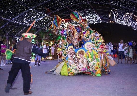 Prefeitura de Maceió continua com atrações culturais na Praça Gogó da Ema e no túnel iluminado