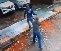 Policiais civis invadem pátio e retiram carro rebocado durante show da Shakira