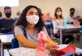 51 escolas alagoanas poderão usar ferramenta virtual que auxilia aprendizado na produção textual