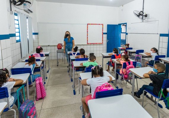 Prefeitura alcança quase 2 mil novos profissionais convocados na educação de Maceió