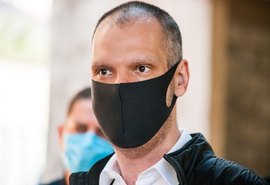 Prefeito de São Paulo testa positivo para covid-19