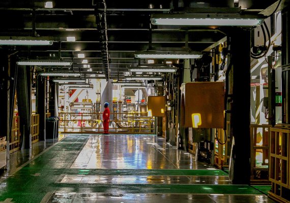 Produção de petróleo e gás natural do Brasil bate recorde em fevereiro