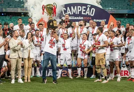 Vitória empata clássico e volta a ser campeão baiano após sete anos