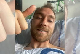 Meia dinamarquês Eriksen volta a treinar 6 meses após parada cardíaca