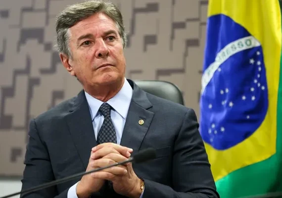 Embate de Renan com Arthur “desidrata” Rodrigo e fortalece Collor