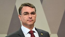 Flávio Bolsonaro não assina carta contra trabalho escravo
