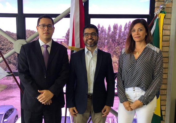 Detran/AL e Defensoria Pública firmam parceria para implantar CNH Social em Alagoas