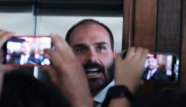 Motta notifica Eduardo Bolsonaro sobre processo de perda do mandato