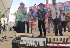 “Cultura na Praça” homenageia Mestre Afrísio e leva forró de volta ao centro