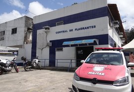 Homem é contido por vizinhos após tentativa de assassinato a idoso em Rio Largo