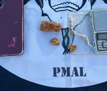 Mulher tenta fugir e é presa com crack enterrado em garrafa em Piranhas