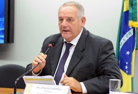 Carimbão lidera pesquisa para federal em todo o Estado
