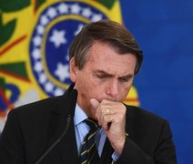 Bolsonaro é internado nos EUA com dores abdominais, diz colunista
