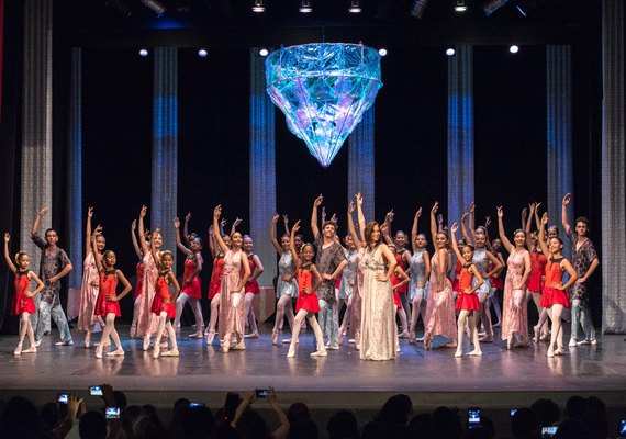 Vídeo conta história da bailarina Maria Emília Clark