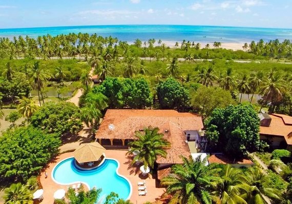 O paraíso dos coqueirais no Litoral Norte de Alagoas