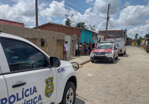 Filho mata a própria mãe com golpes de martelo e pá no interior de Alagoas