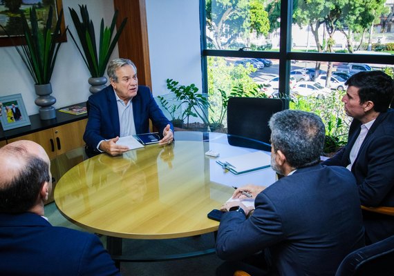 Governo ressalta importância da sociedade no combate à propagação do discurso de ódio e das fake news