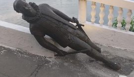 Estátua de Maurício de Nassau é depredada no município de Penedo