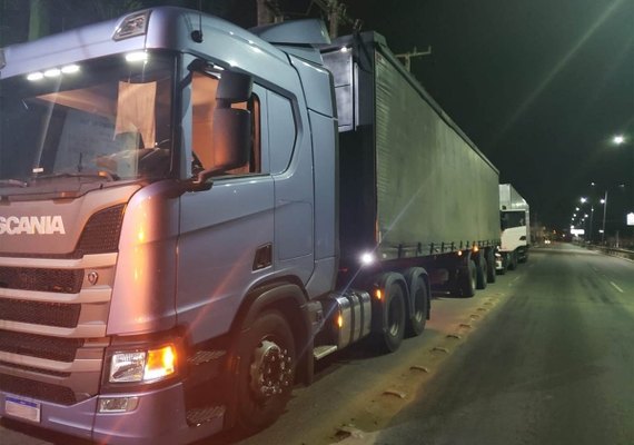 Operação da PM e Sefaz flagra depósito clandestino em Arapiraca