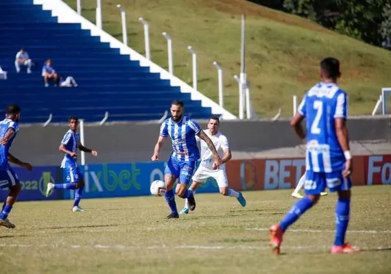 CSA empata com o Londrina no Estádio do Café, no Paraná
