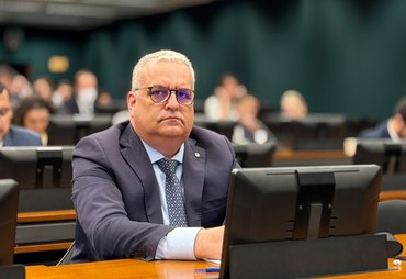 Alfredo Gaspar celebra avanço de PEC que limita IPVA a 1% no país
