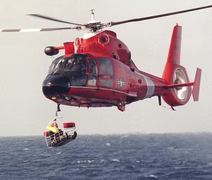 Helicóptero da Guarda Costeira dos EUA cai em Sitka, região do Alasca