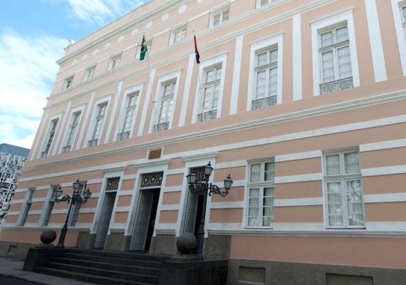Nova enquete testa votos para deputado estadual em AL