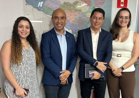 Sistema OCB Alagoas e Seduc debatem parcerias para fortalecer cooperativas em editais públicos