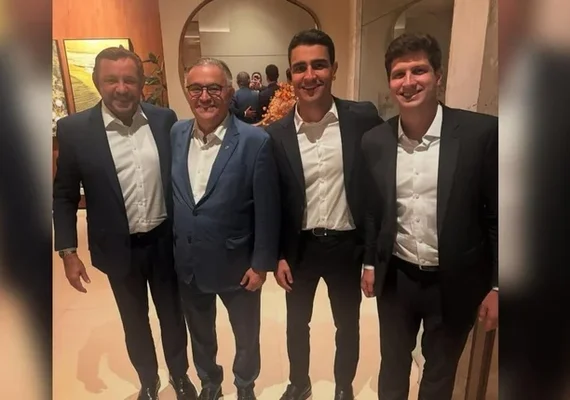 Presença de João Campos em ato de Marluce Caldas reforça possível ida de JHC ao PSB