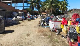Mulher é presa por receptação em ferro-velho no Jacintinho