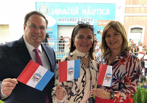Apenas vice-governador e deputada vão a desfile da emancipação de AL