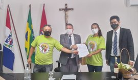 Trabalhadores do campo apresentam denúncia ao MPE contra prefeito de Igaci