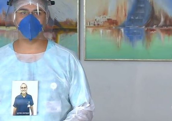 Em Maceió, profissionais da saúde adotam uso de crachá com fotos sorrindo