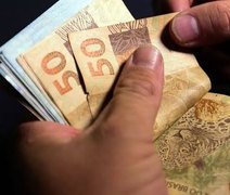 Governo de Alagoas paga 13º salário e antecipa folhas de novembro e dezembro