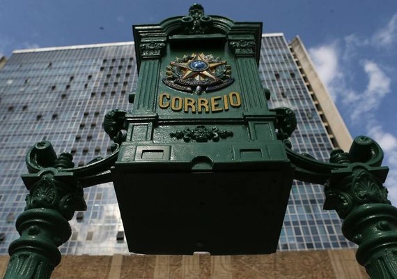 Governo tem projeto de lei finalizado que visa privatizar Correios em 2021