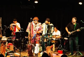 Poesia de Berimbau leva Cacau Arcoverde ao Teatro de Arena Sérgio Cardoso em Maceió