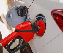 Inflação sobe 0,33% em janeiro com alta de combustíveis e transportes