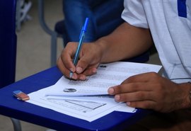 Mais de 850 alunos da rede estadual fazem a prova da 2º fase da olimpíada de física neste sábado (04)