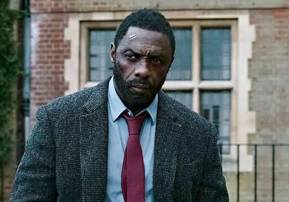 'O público não aceitaria um James Bond negro', diz Idris Elba sobre rumores