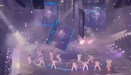Vídeo: telão cai e esmaga dançarino durante show