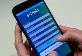 Eleitores têm até sábado para baixar e-Título