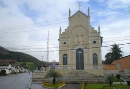 Prefeitura de AL compra testes de Covid-19 em empresa de vestuário