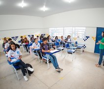 Governo de Alagoas paga retroativo do Piso Nacional da Educação para 2.745 professores