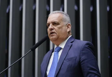 Alfredo Gaspar reage a acusações de estupro e leva caso ao STF, PGR e Congresso